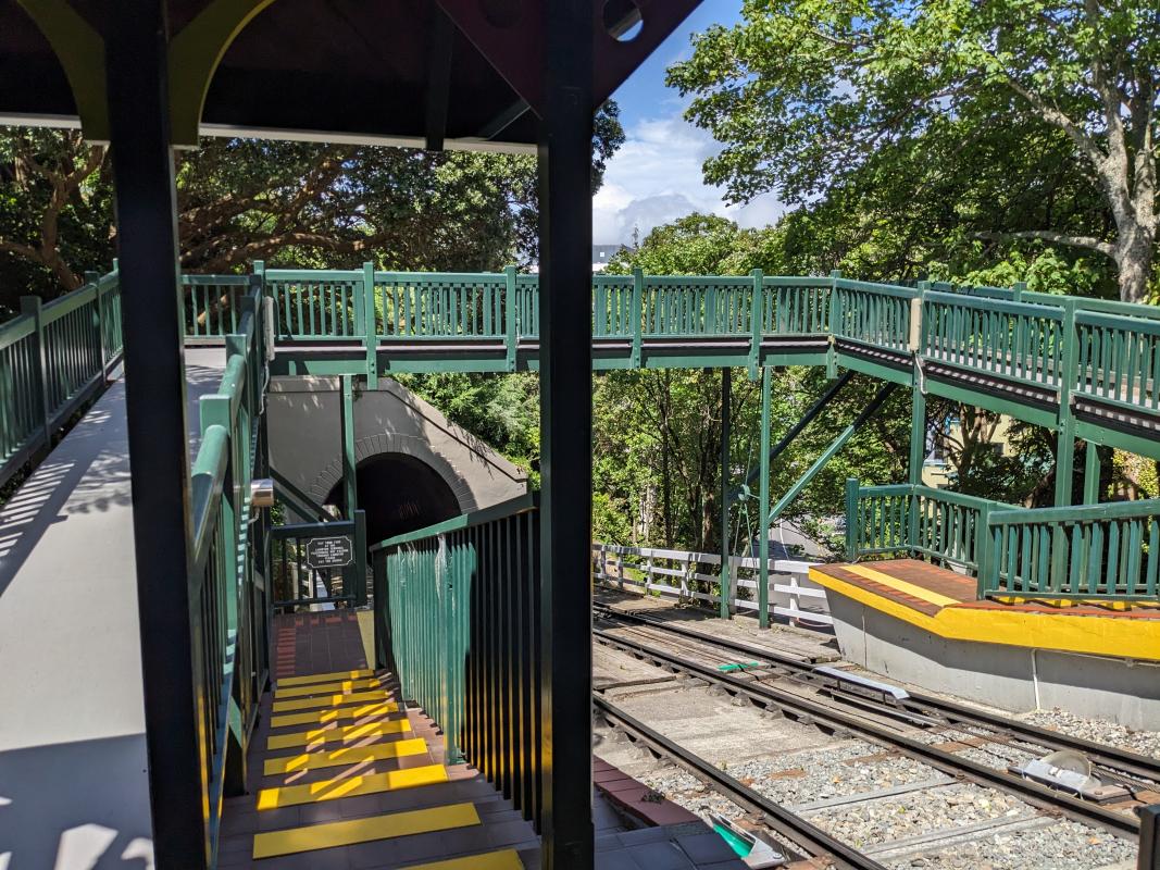 Talavera Station and footbridge